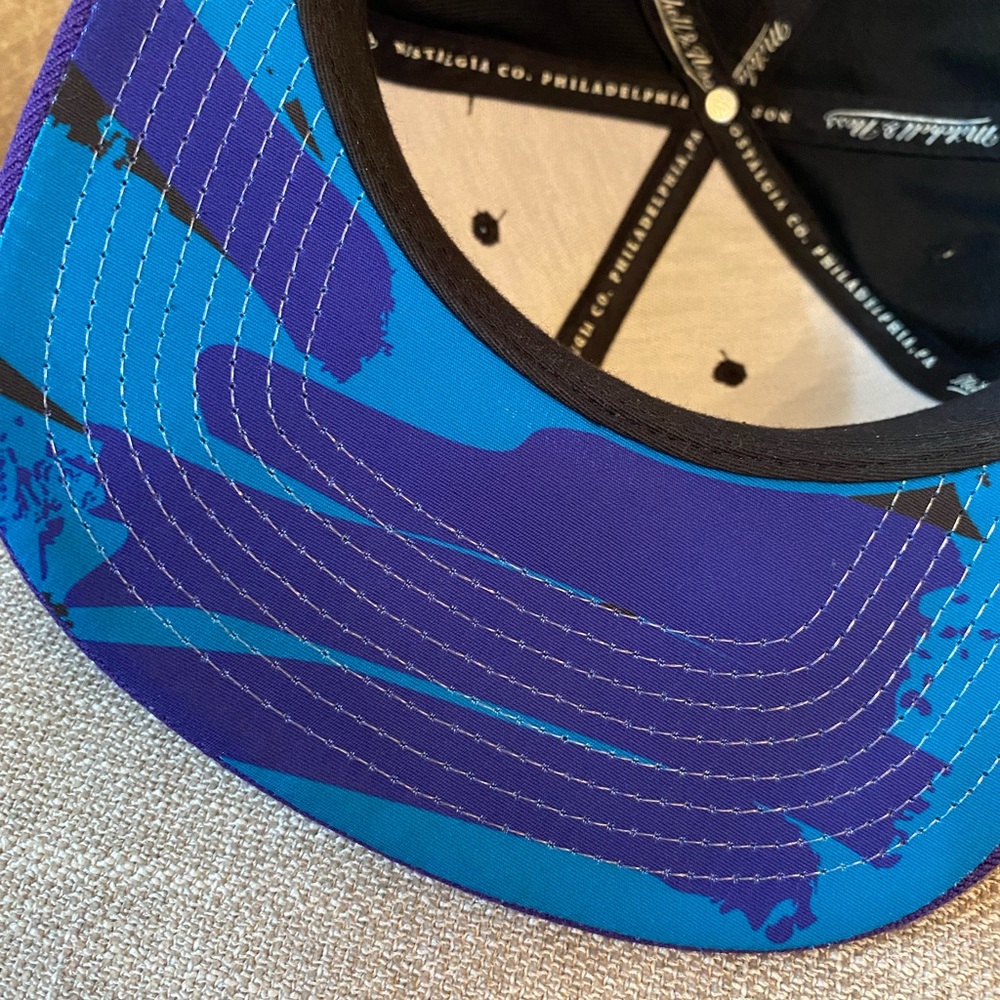 Mitchell & Ness Rockets Hat - Picture 7 of 8